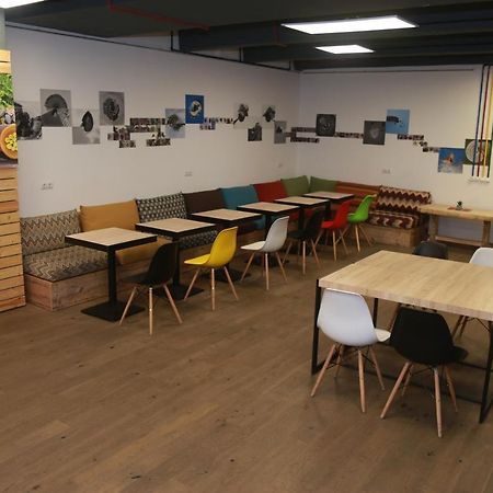 Loft Hostel ギュムリ エクステリア 写真