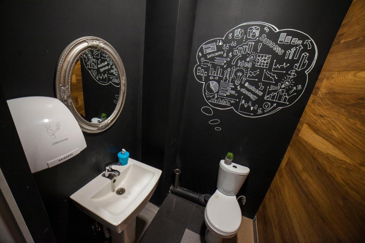 Loft Hostel ギュムリ エクステリア 写真