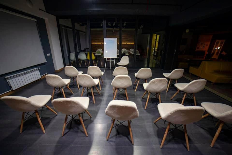 Loft Hostel ギュムリ エクステリア 写真